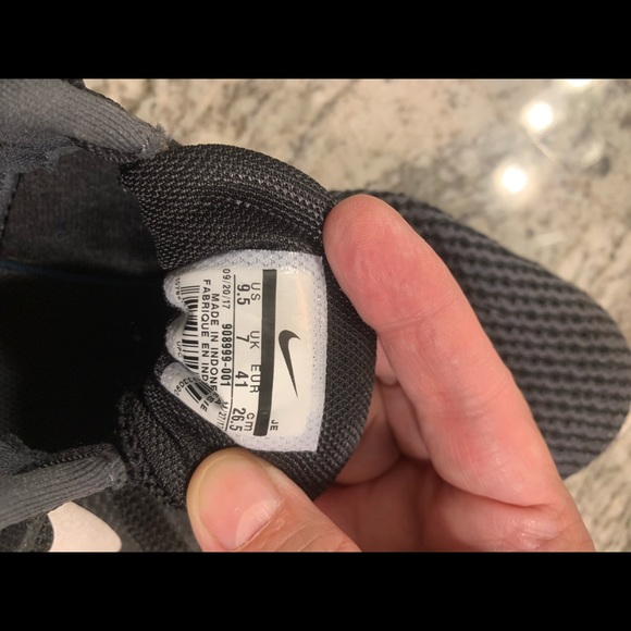 Nike Mesh Athletic Shoes/ gently worn - Picture 8 of 8